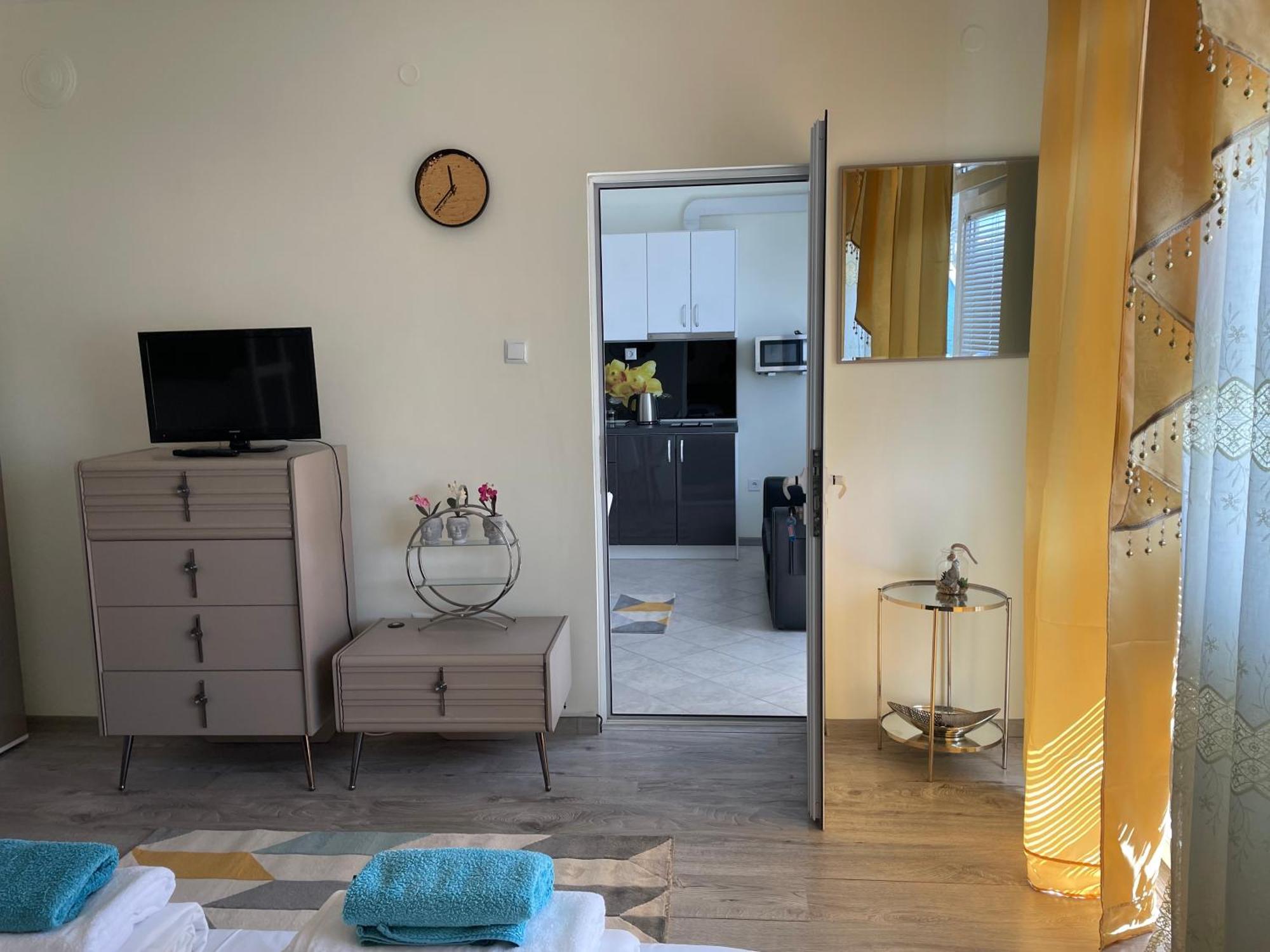 Къща За Гости Синьо Лято Pomorie Exterior foto